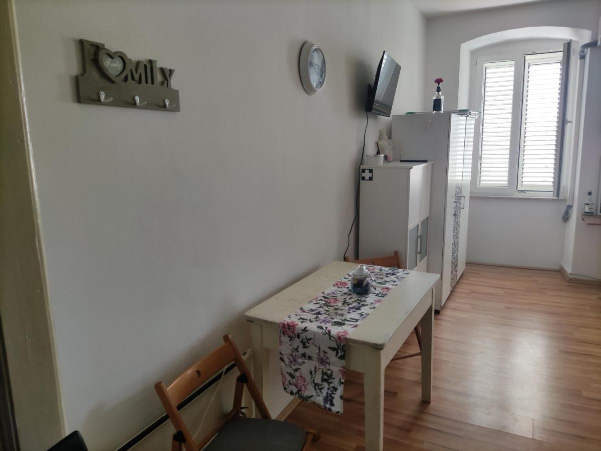 Studio Apartment Kontiki Rijeka Buitenkant foto